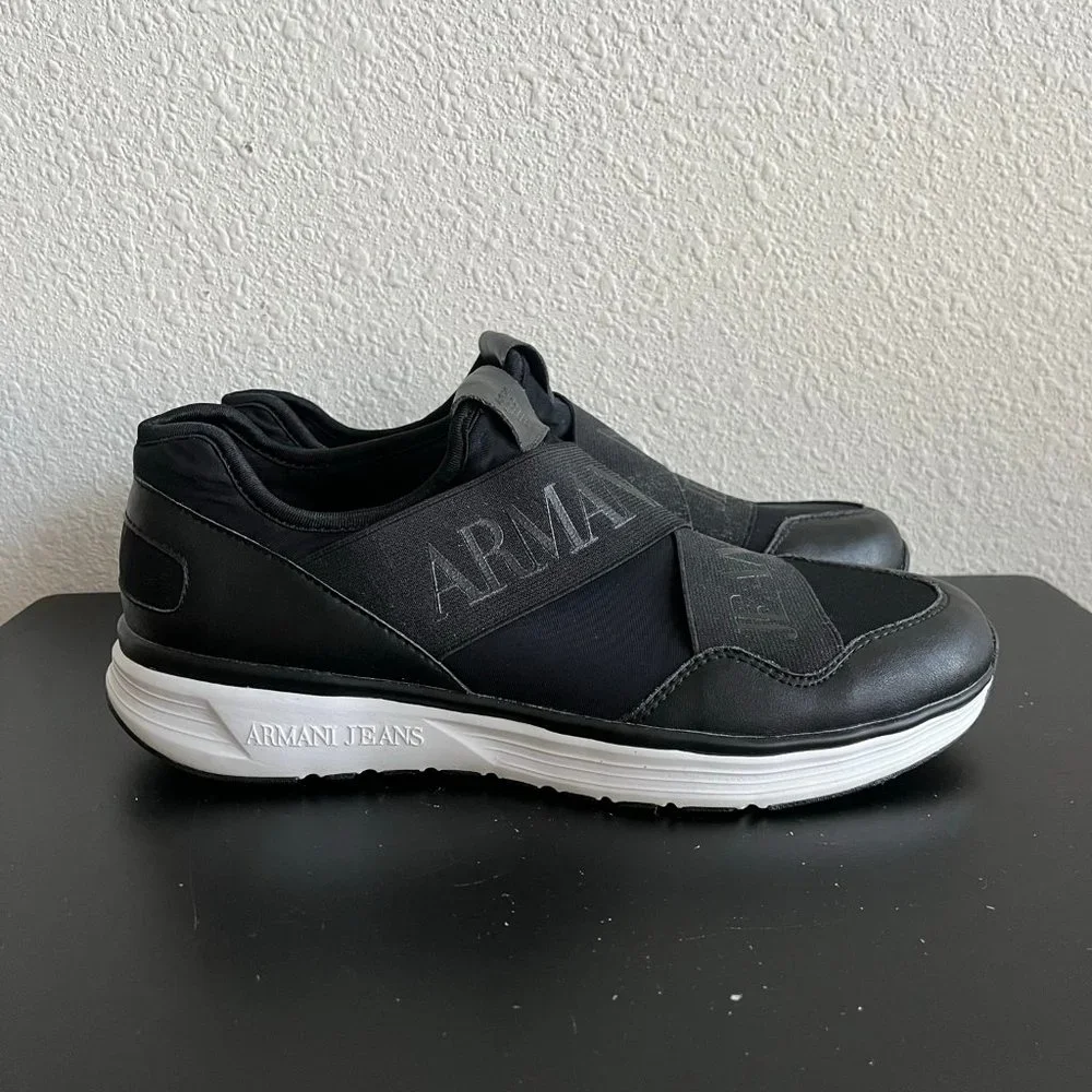 NWOT Armani Jean's Men's Black Elastic Runner Sneakers Shoes Size 8.5